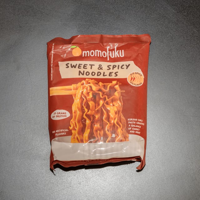 Momofuku Sweet & Spicy Ramen.