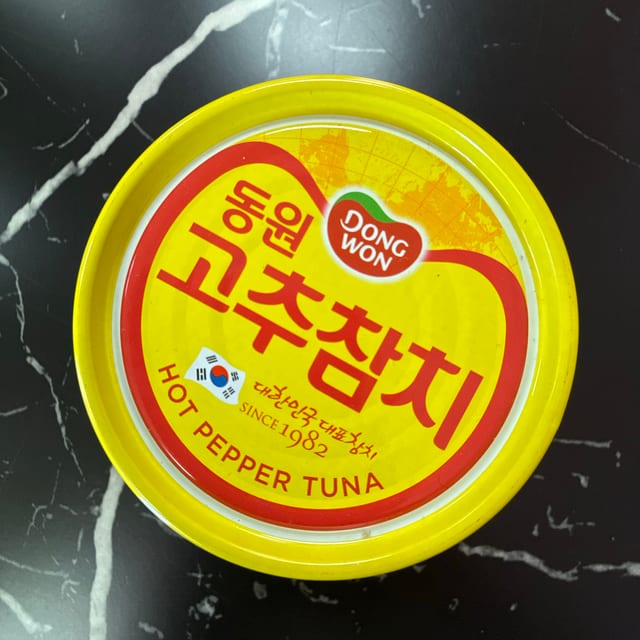 Dong Won Hot Pepper Tuna Can.